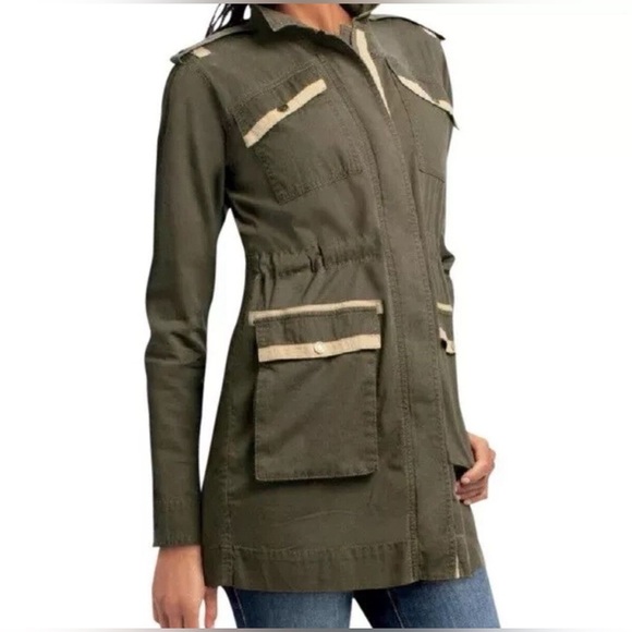 CAbi Jackets & Blazers - CAbi Green Utility Jacket with Hood and Fitted Silhouette